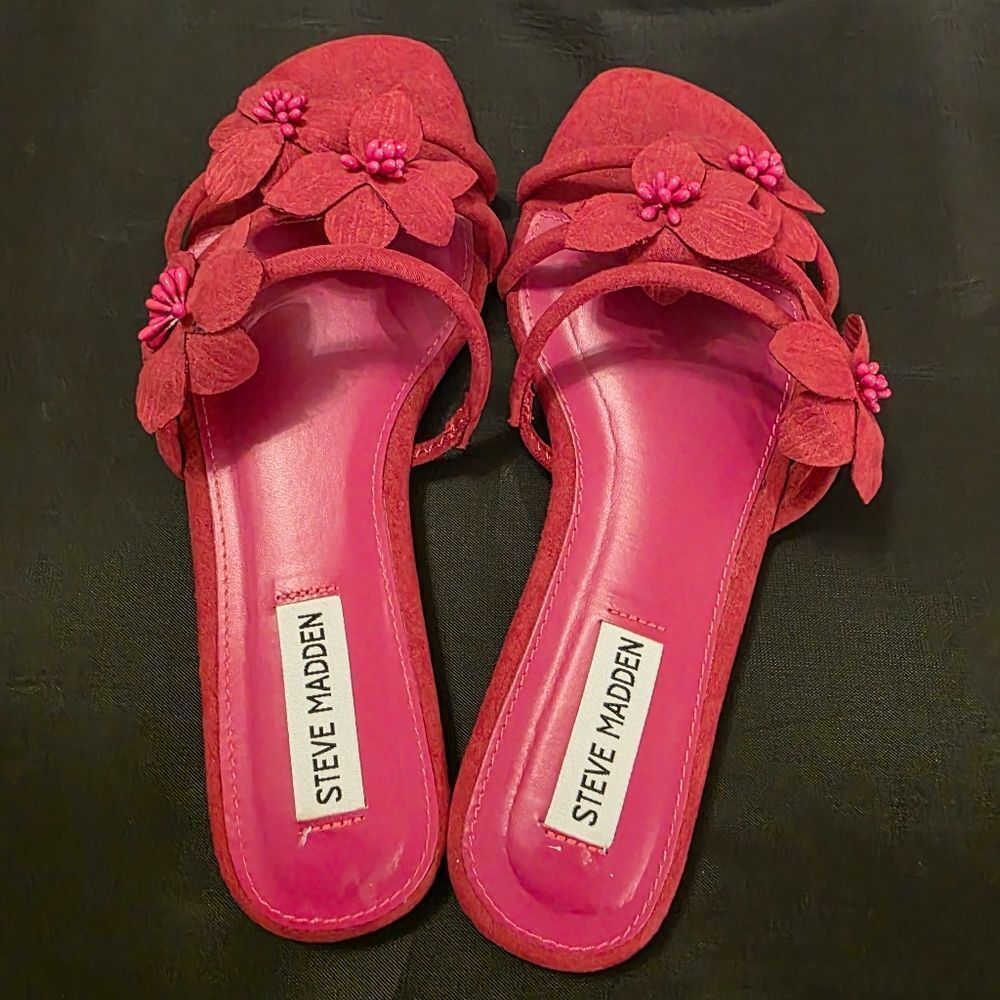 BRAND NEW STEVE MADDEN FLOWER WOMEN'S SANDALS G1